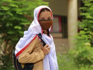 Torna a scuola insieme alle bambine e ai bambini del Pakistan