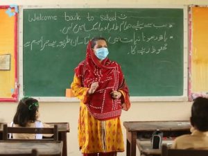 Torna a scuola insieme alle bambine e ai bambini del Pakistan